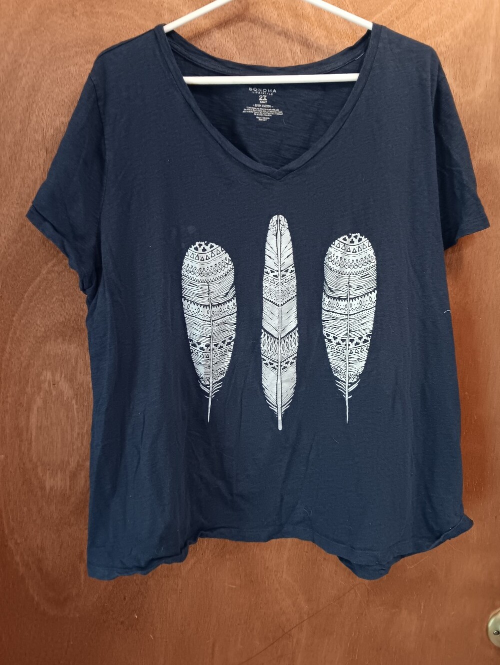 Sonoma Women's Navy Feather Graphic V-Neck Tee